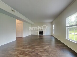 4 Woodsong Ct in Amelia, OH - Building Photo - Building Photo