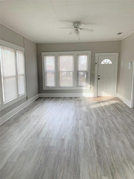 520 E Day St in Denison, TX - Foto de edificio - Building Photo