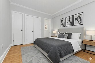 96 Christopher St, Unit 4R in New York, NY - Building Photo - Building Photo