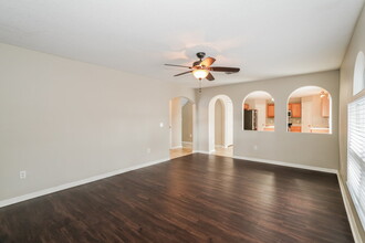 17006 Torvest Ct in Land O Lakes, FL - Building Photo - Building Photo