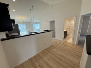 1709 Tobi Ln in Grand Forks, ND - Building Photo - Building Photo