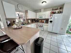 12972 NW 10th St in Miami, FL - Building Photo - Building Photo