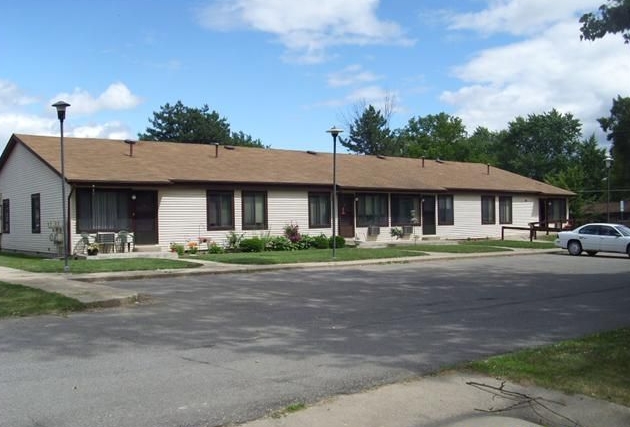 Arbor Glen Apartments in St Charles, MI - Building Photo