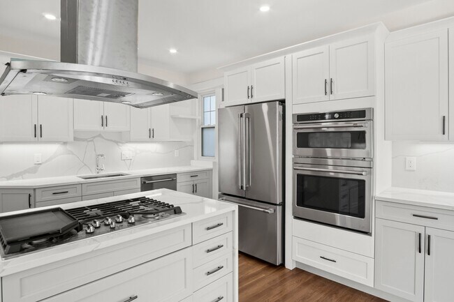 6 Lanark Rd, Unit 3 in Brookline, MA - Building Photo - Building Photo