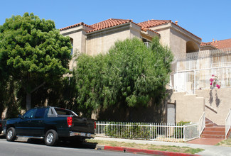 Daisy Condominiums in Huntington Park, CA - Building Photo - Building Photo