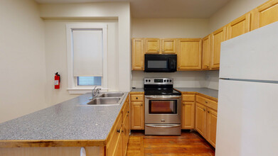 15 Linden St, Unit 2 in Boston, MA - Building Photo - Building Photo