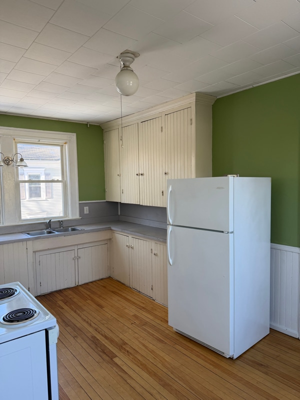 198 Summer St, Unit 2 in Auburn, ME - Foto de edificio - Building Photo