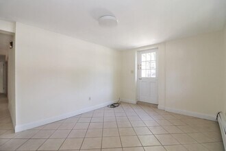 431 Manila Ave in Jersey City, NJ - Building Photo - Building Photo