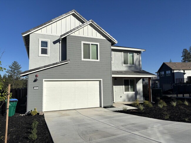1001 Utah Dr in Placerville, CA - Building Photo - Building Photo