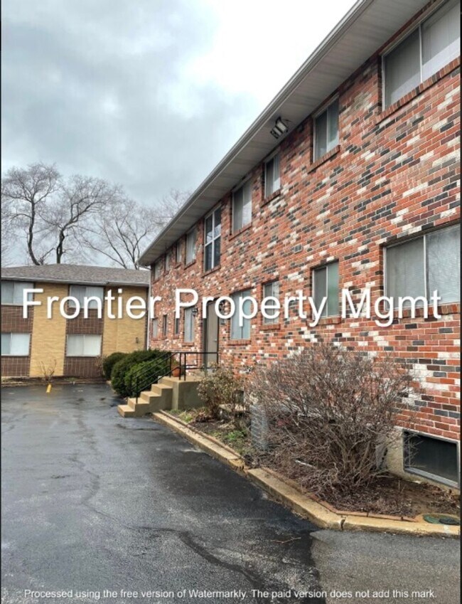 9310 Shirley Gardens Dr in St. Louis, MO - Building Photo - Building Photo