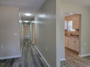 88 Holly Rd NW in Atlanta, GA - Building Photo - Building Photo