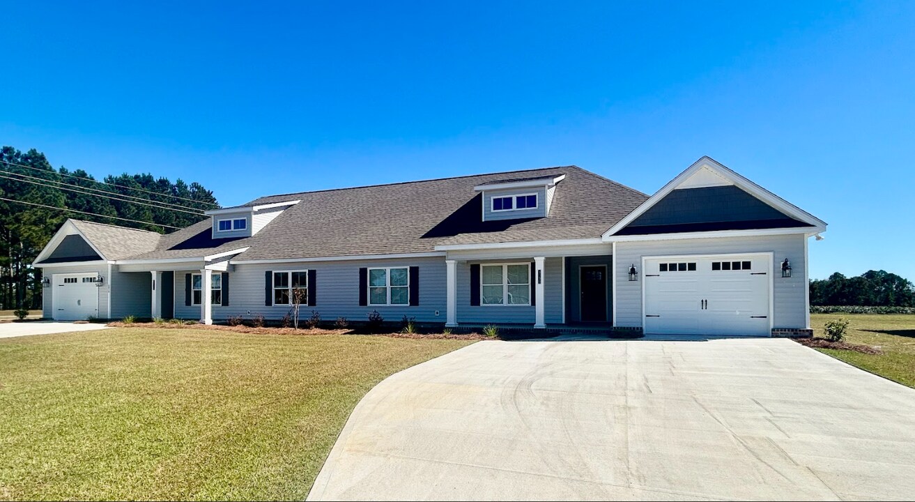 206B Freightliner Way in Statesboro, GA - Building Photo