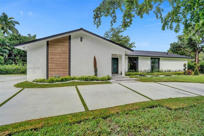 470 Petersburg Tr in Plantation, FL - Building Photo - Building Photo