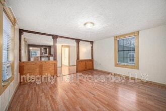 618 N 11th St in Leavenworth, KS - Building Photo - Building Photo