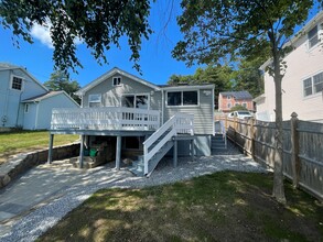 47 Lakeshore Dr in Marlborough, MA - Foto de edificio - Building Photo