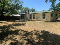 5925 Cherry Loop in Austin, TX - Foto de edificio - Building Photo