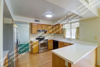 2517 W Knox Rd in Chandler, AZ - Foto de edificio - Building Photo