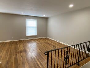2110 Barberry Dr in Champaign, IL - Foto de edificio - Building Photo