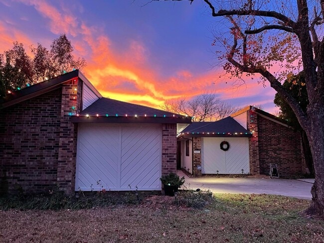 property at 2401 Thistle Ct