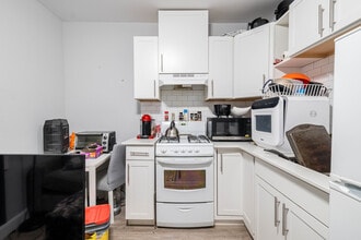 382 Wharncliffe Rd S in London, ON - Building Photo - Building Photo