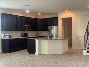 1054 Castlevecchio Loop in Alafaya, FL - Building Photo - Building Photo