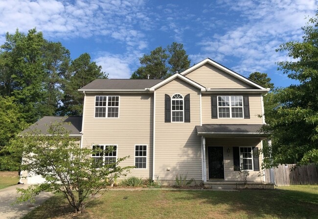 property at 8 Birds Nest Ct