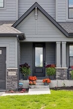 2275 Lakeshore Point Dr N E in Saint Michael, MN - Building Photo - Building Photo