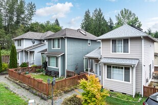 Diamond Village in Black Diamond, WA - Building Photo