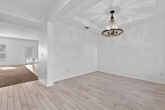 19270 Fallglo Dr in Orlando, FL - Building Photo - Building Photo