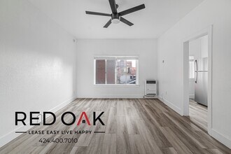 687 Shatto Pl in Los Angeles, CA - Foto de edificio - Building Photo