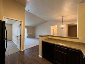 Meadowbreeze Crossing in Appleton, WI - Building Photo - Building Photo