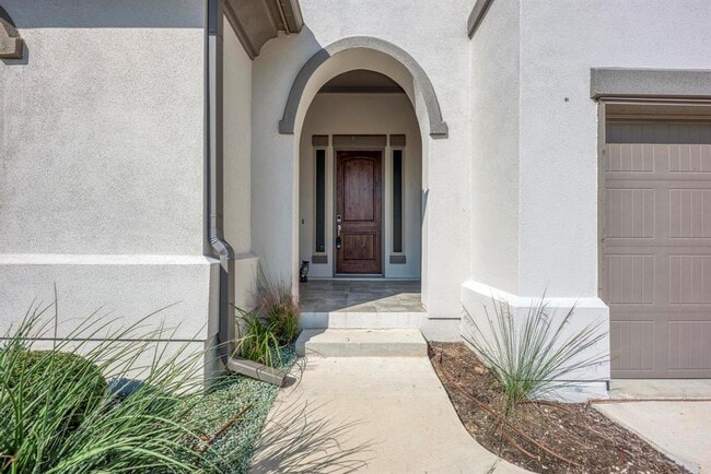 1813 Mazarro Dr in Leander, TX - Building Photo - Building Photo