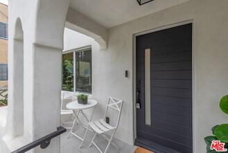 3626 E 1st St in Long Beach, CA - Building Photo - Building Photo