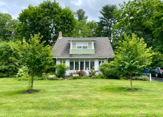 property at 253 Fisher Pl