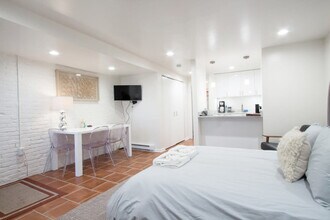1712 Johnson Ave NW in Washington, DC - Building Photo - Building Photo