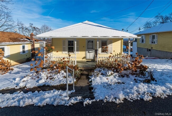 35 Hudson Terrace in Marlboro, NY - Building Photo - Building Photo