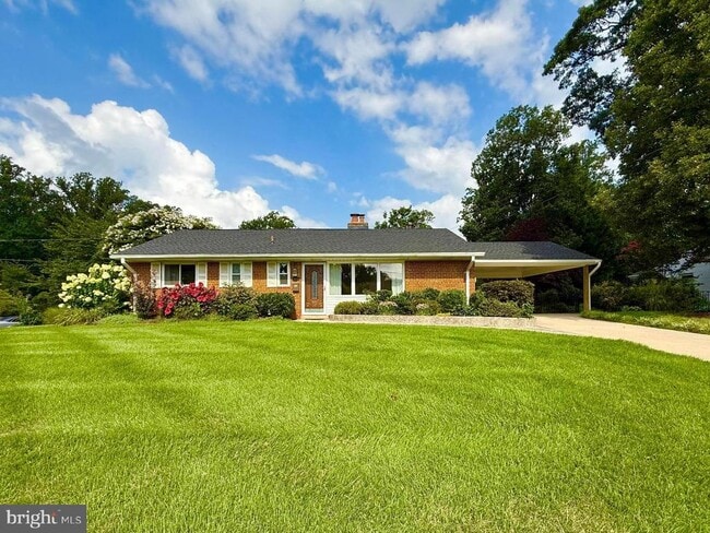 property at 5413 Ives Pl