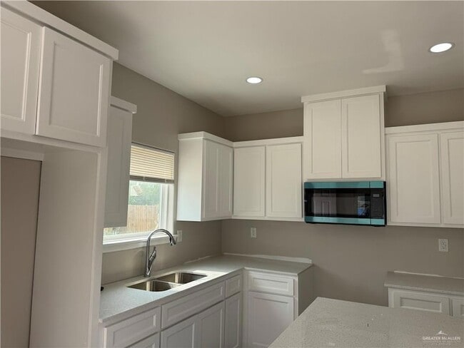 property at 1604 Canelo Dr
