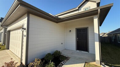 2340 Mooneye Ct in Shenandoah, TX - Building Photo - Building Photo