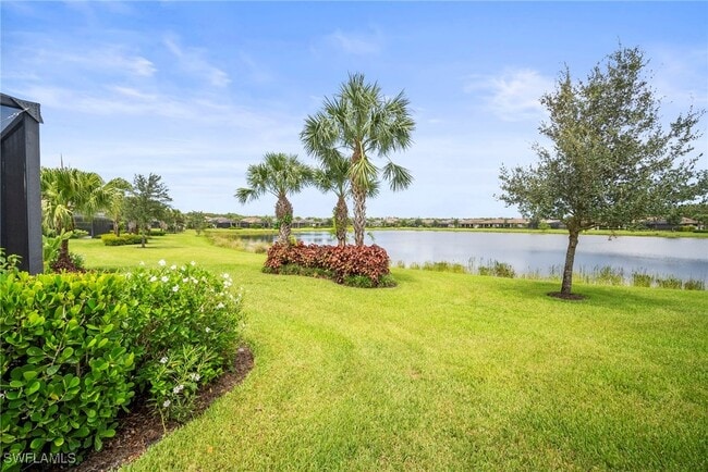 19850 Bittersweet Ln in Estero, FL - Foto de edificio - Building Photo