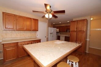 1184 Holz Ave in Cincinnati, OH - Building Photo - Building Photo