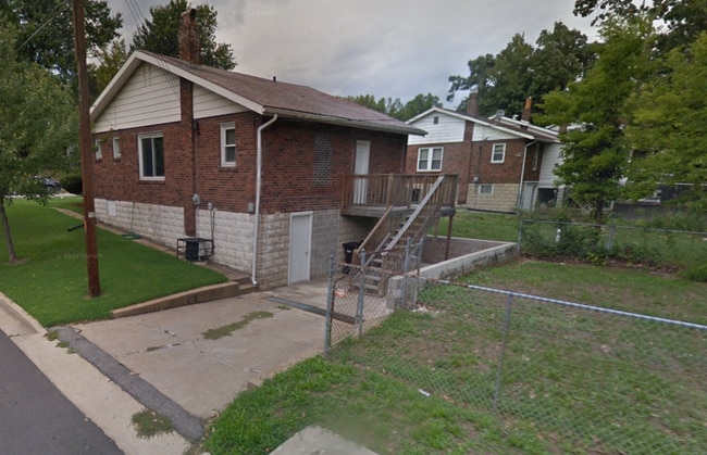 3500 Colonial Ave in St. Louis, MO - Foto de edificio - Building Photo