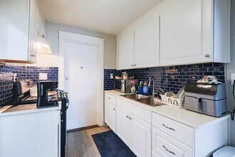 104 Oak St in Fall River, MA - Building Photo - Building Photo