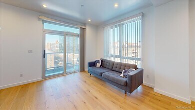 97-29-97-64 64th Rd in New York, NY - Building Photo - Building Photo