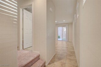 6625 Rocky Reef St in Las Vegas, NV - Building Photo - Building Photo