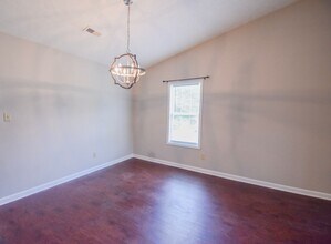 5935 Bloomsbury Dr in Fayetteville, NC - Building Photo - Building Photo