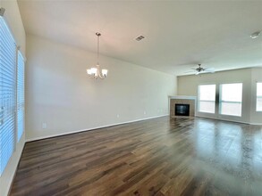 14903 Vinegrove Falls Ct in Cypress, TX - Foto de edificio - Building Photo