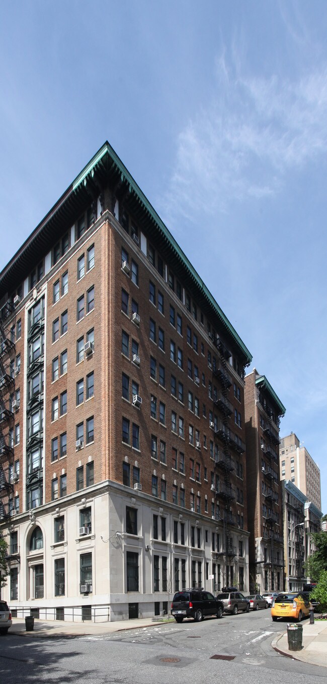400 W 121st St in New York, NY - Foto de edificio - Building Photo