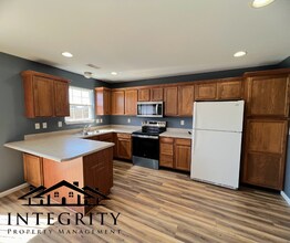 24136 Tupelo Ln in St. Robert, MO - Building Photo - Building Photo