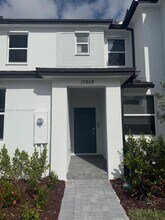 17809 SW 356th St in Homestead, FL - Building Photo - Building Photo